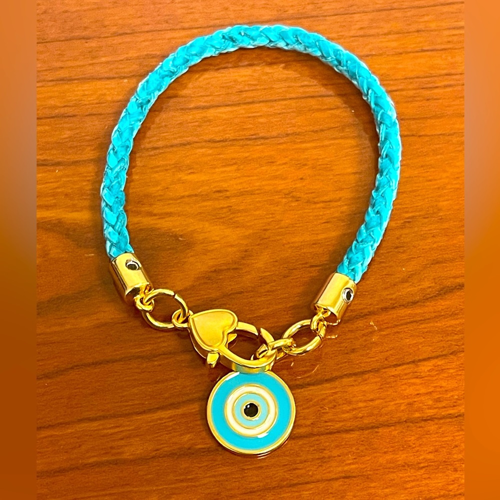 NIB Women Bracelet